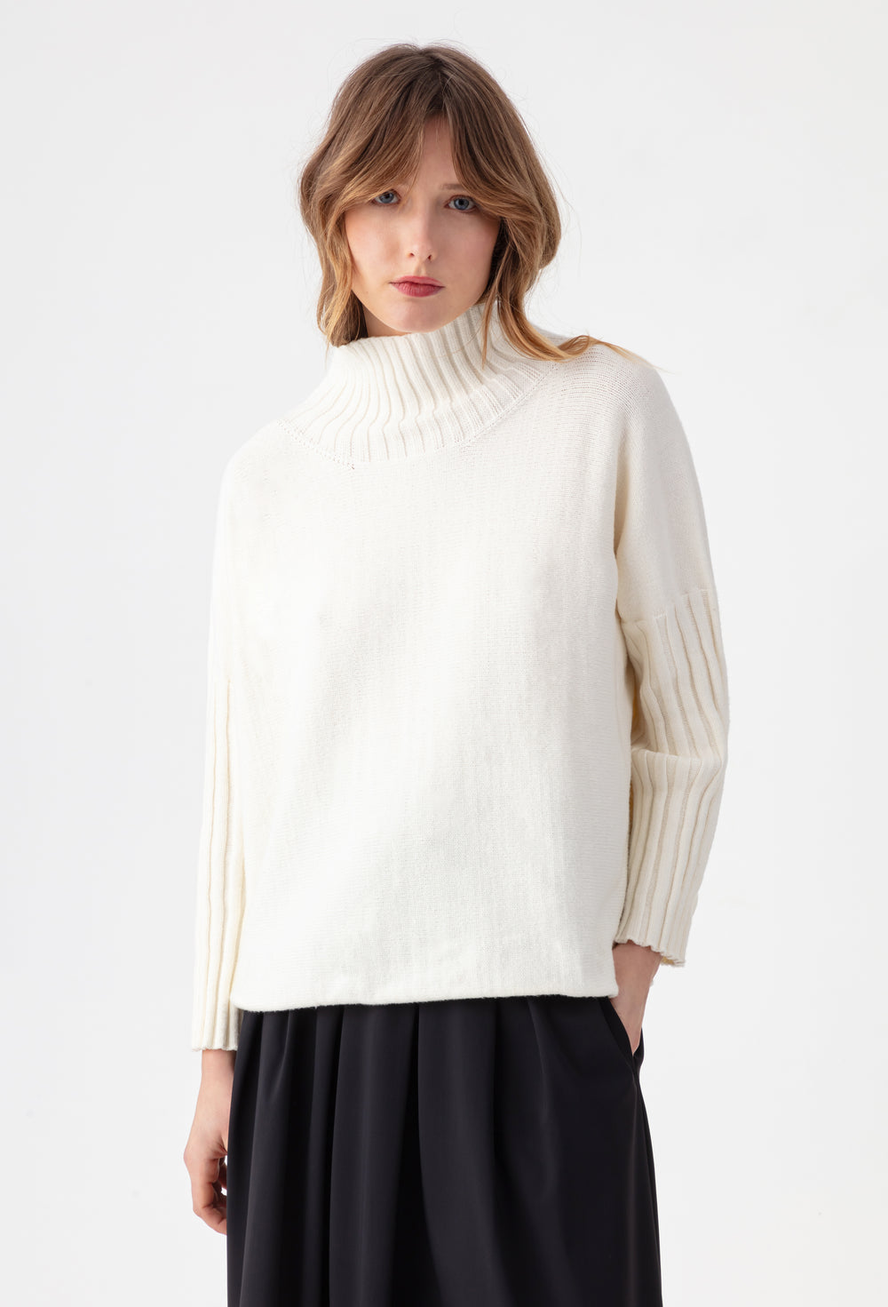 Pull Karlie blanc en maille 1