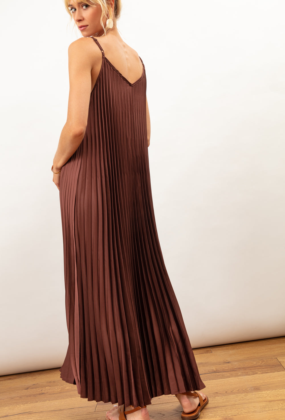 Robe longue plissée Gina choco 4
