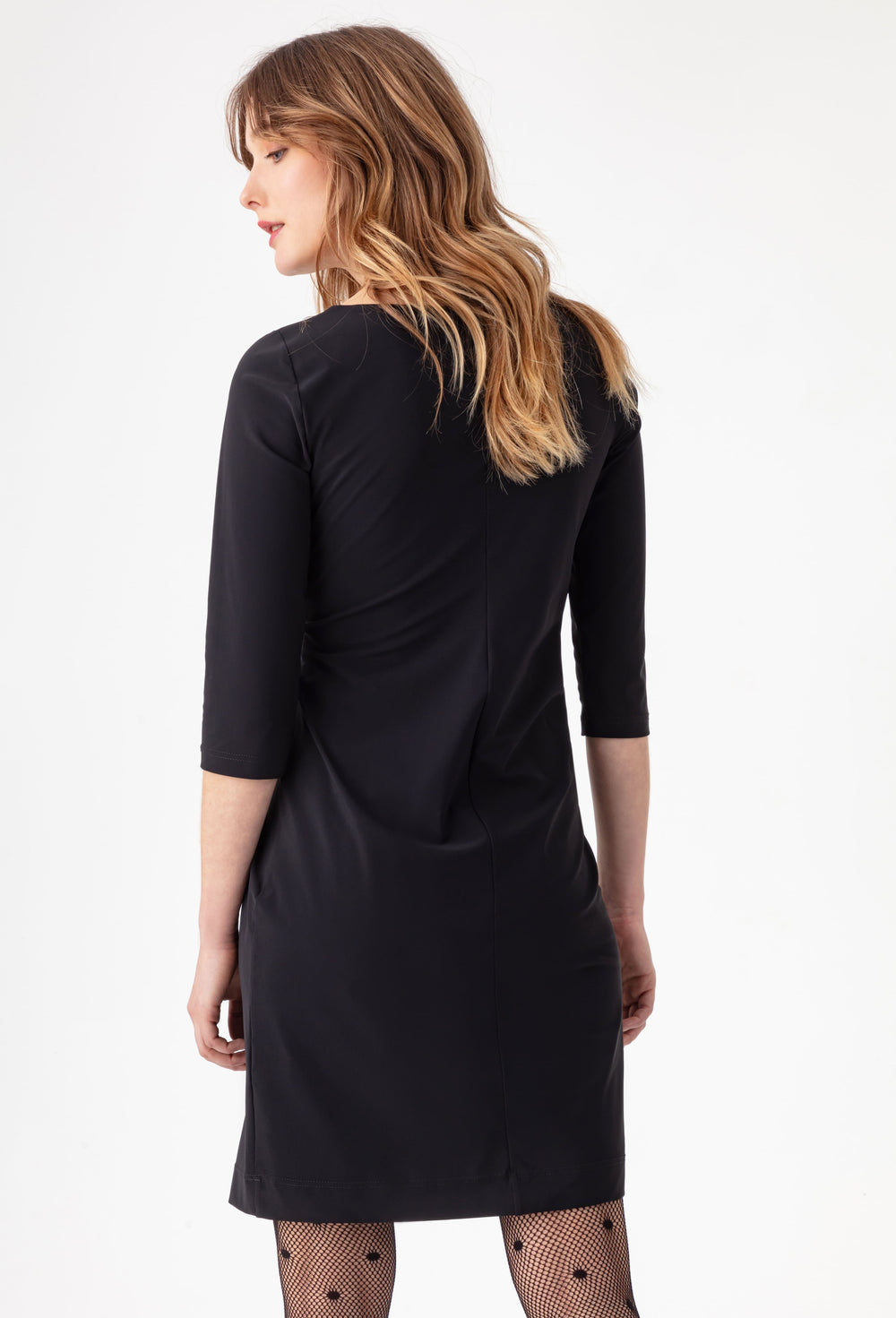 Robe courte Gisele noire en jersey technique 3