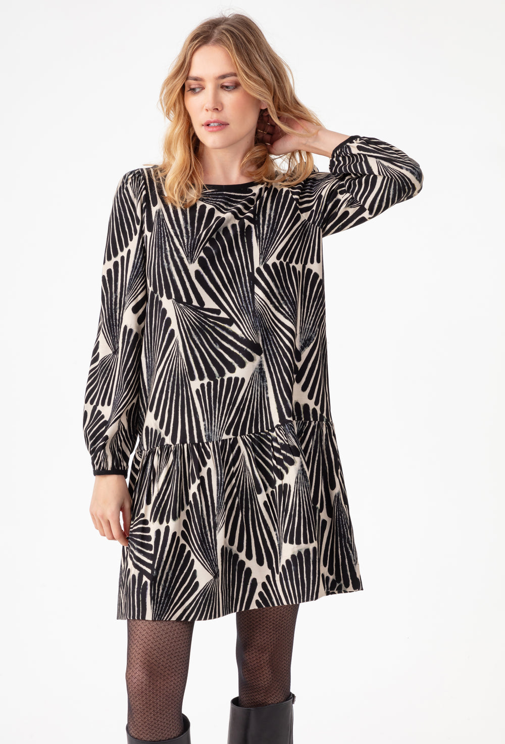 Robe courte Swan imprimé plumages 1