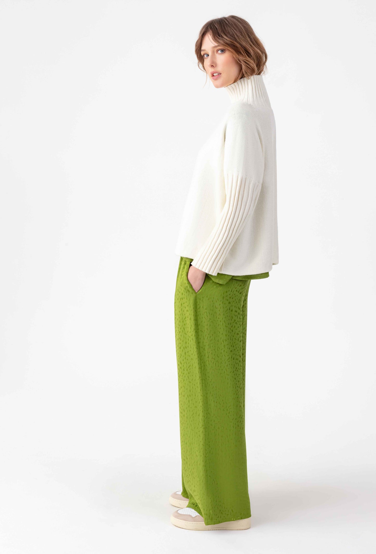 Pantalon large vert Aimi 6