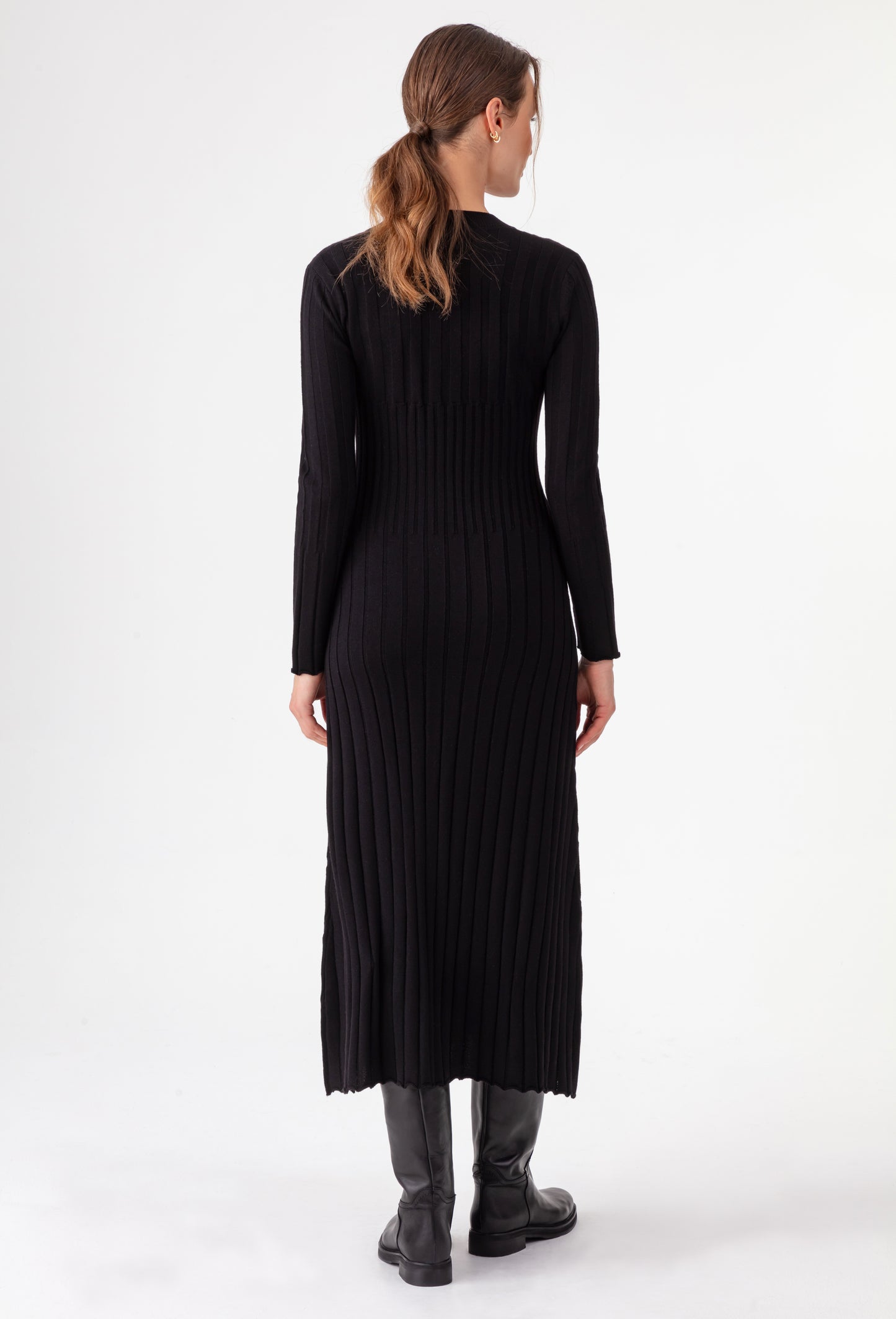 Robe longue Rosemay noire en laine 4