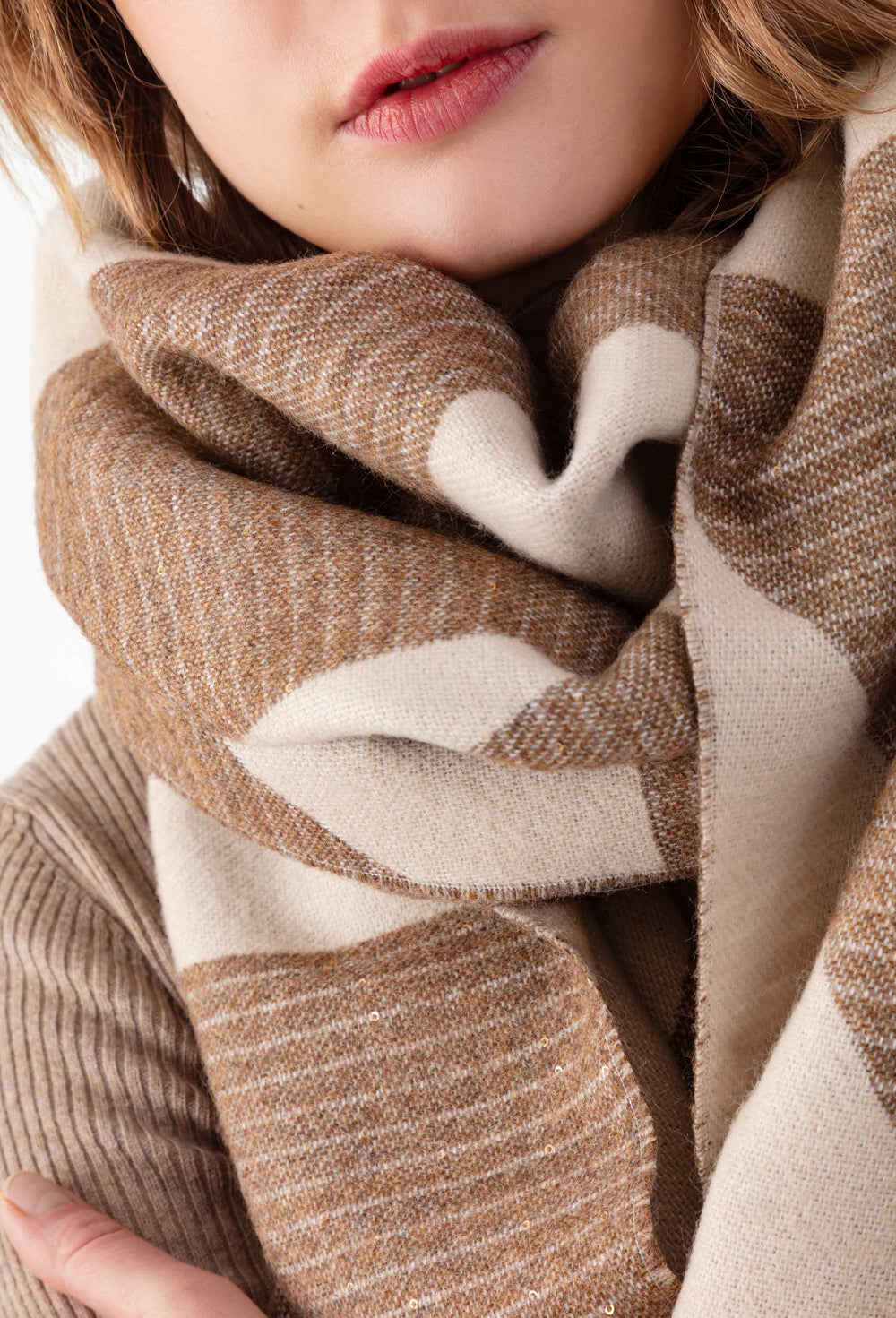 Echarpe graphique Laurel beige 2