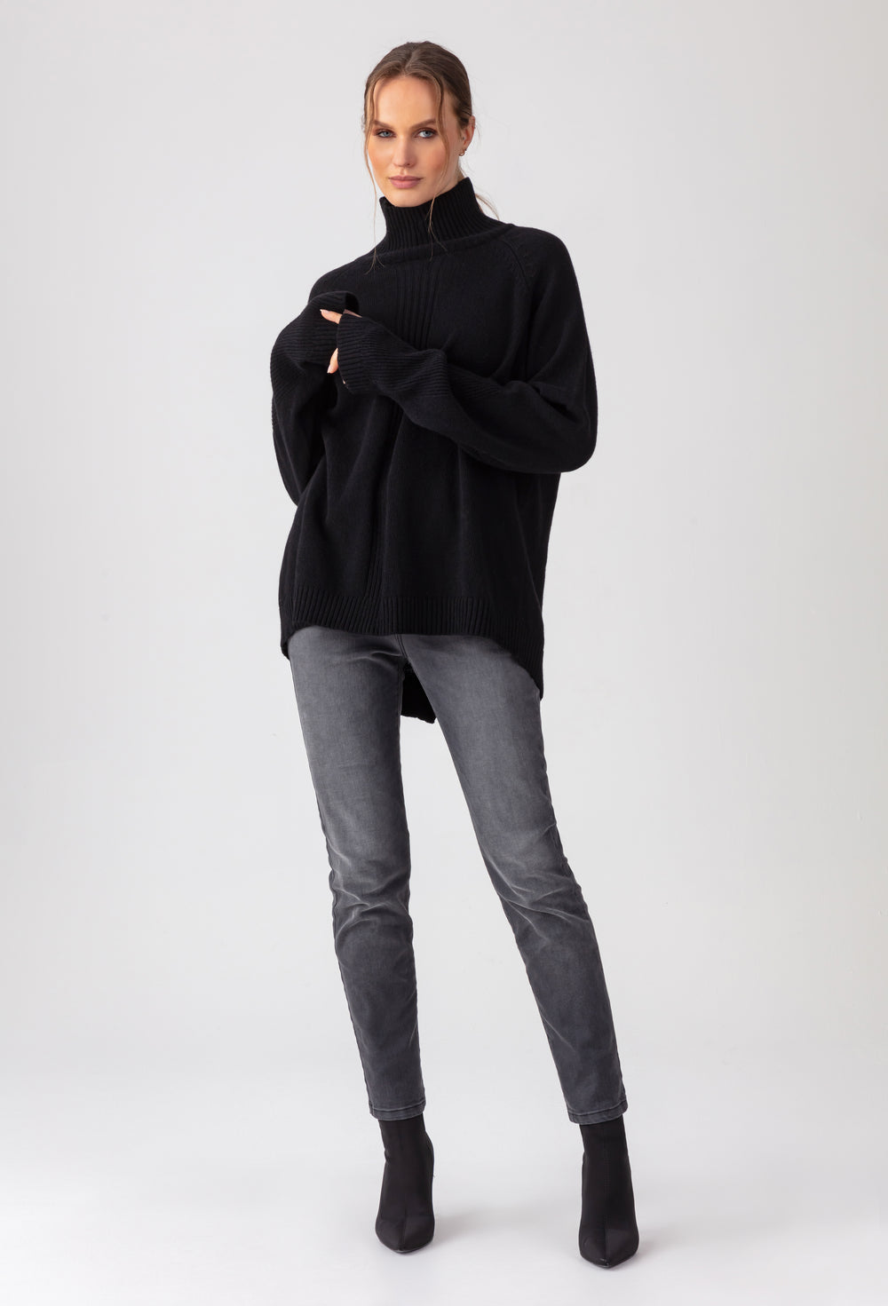 Pull Conrad noir en laine 5
