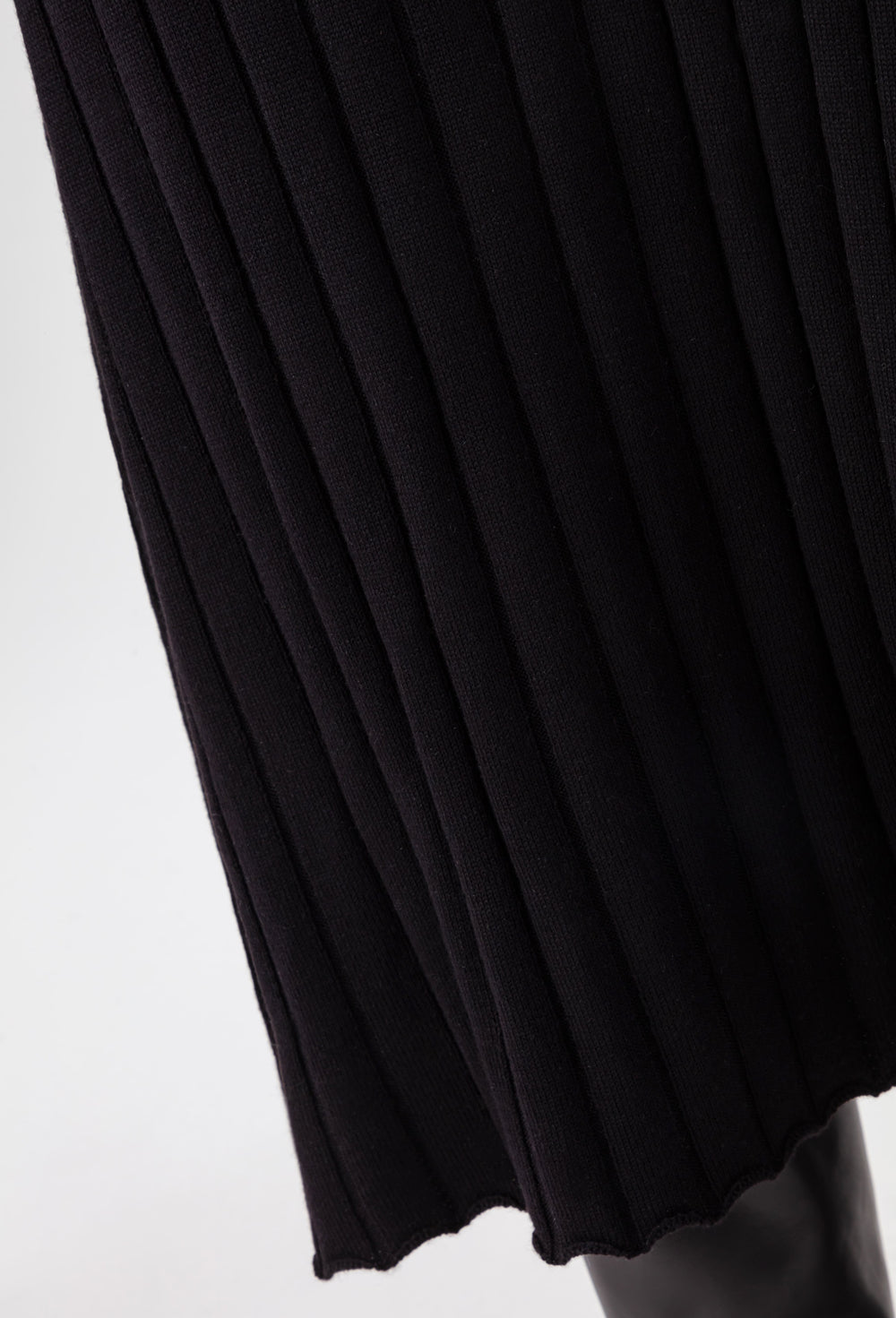 Robe longue Rosemay noire en laine 2
