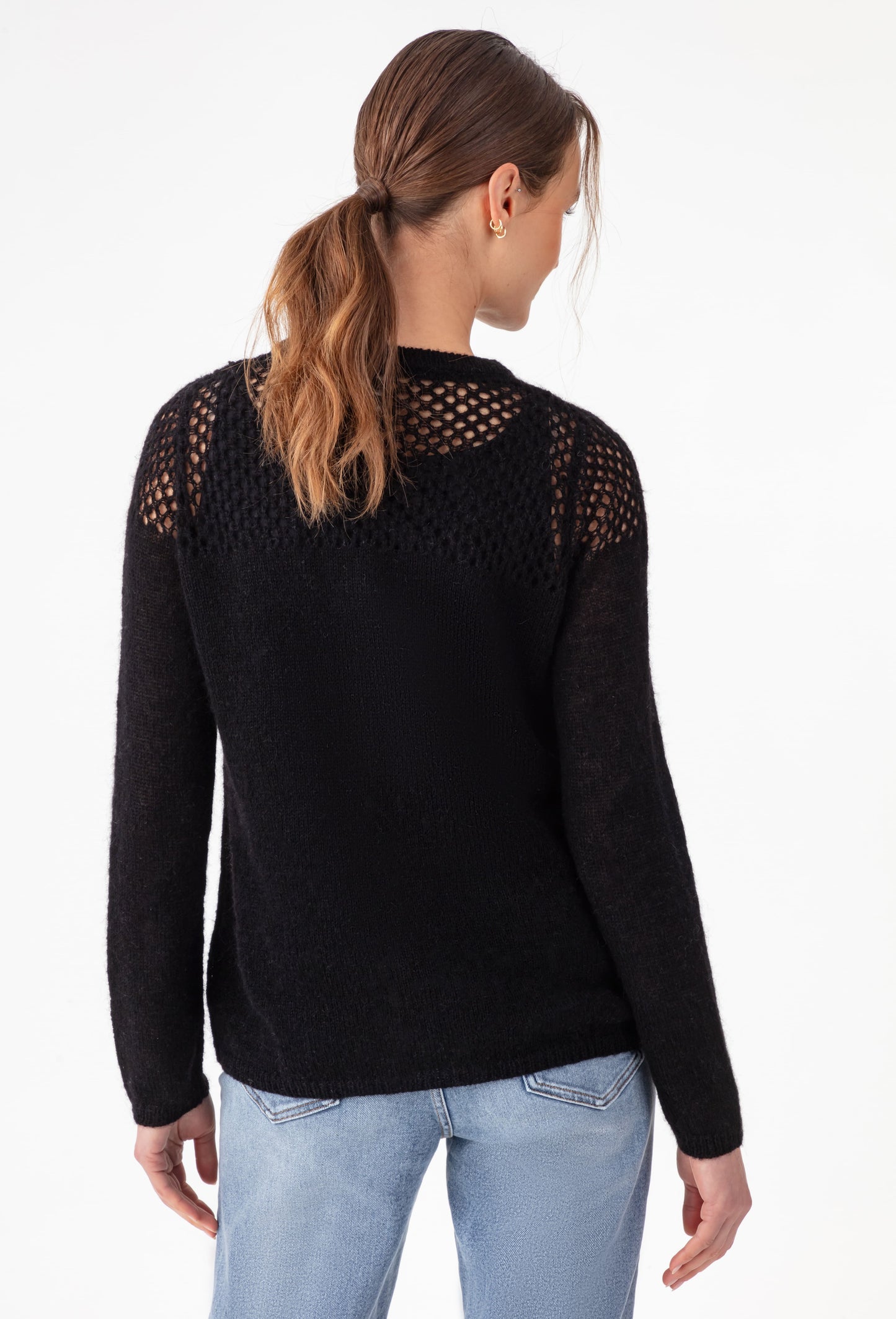 Pull Cléo noir en laine mohair 3
