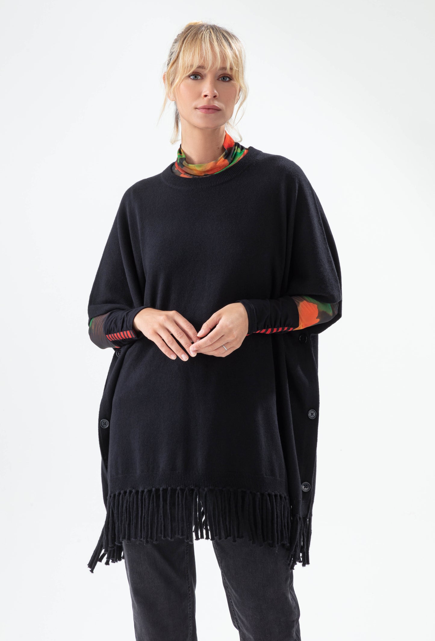 Poncho Claire noir 100% laine 2