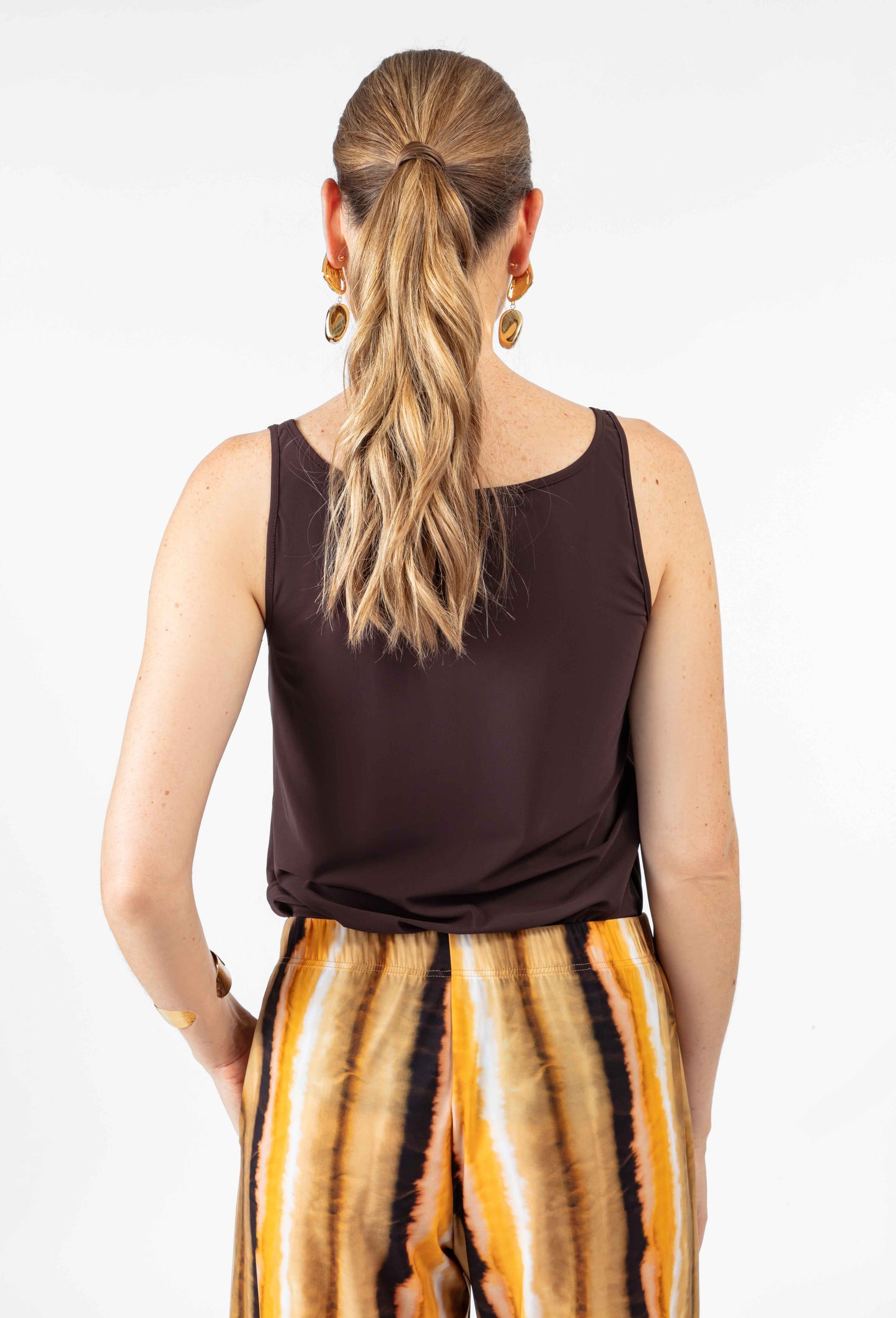 Débardeur Valois en jersey technique marron 3