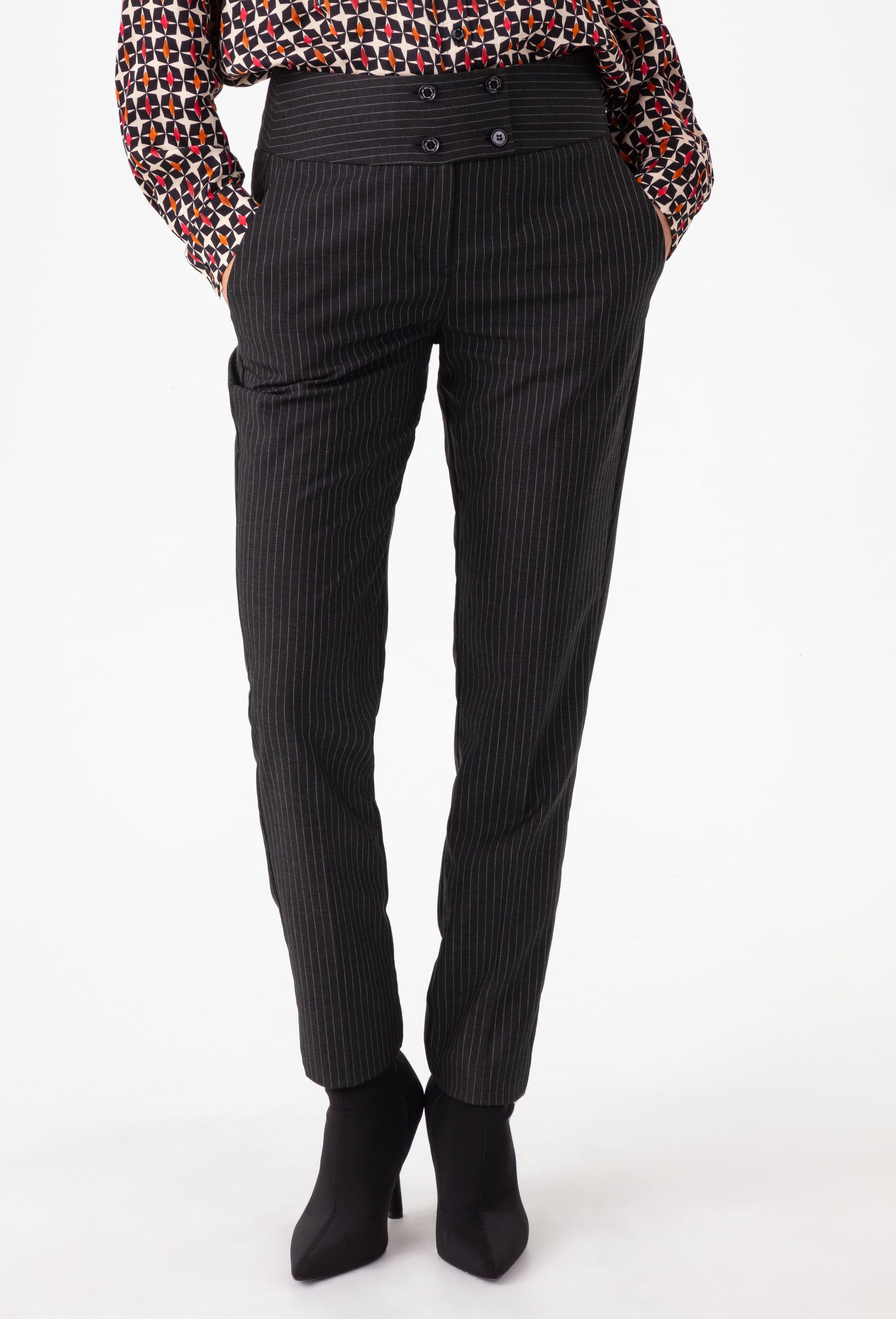 Pantalon cigarette Julian à rayures 2