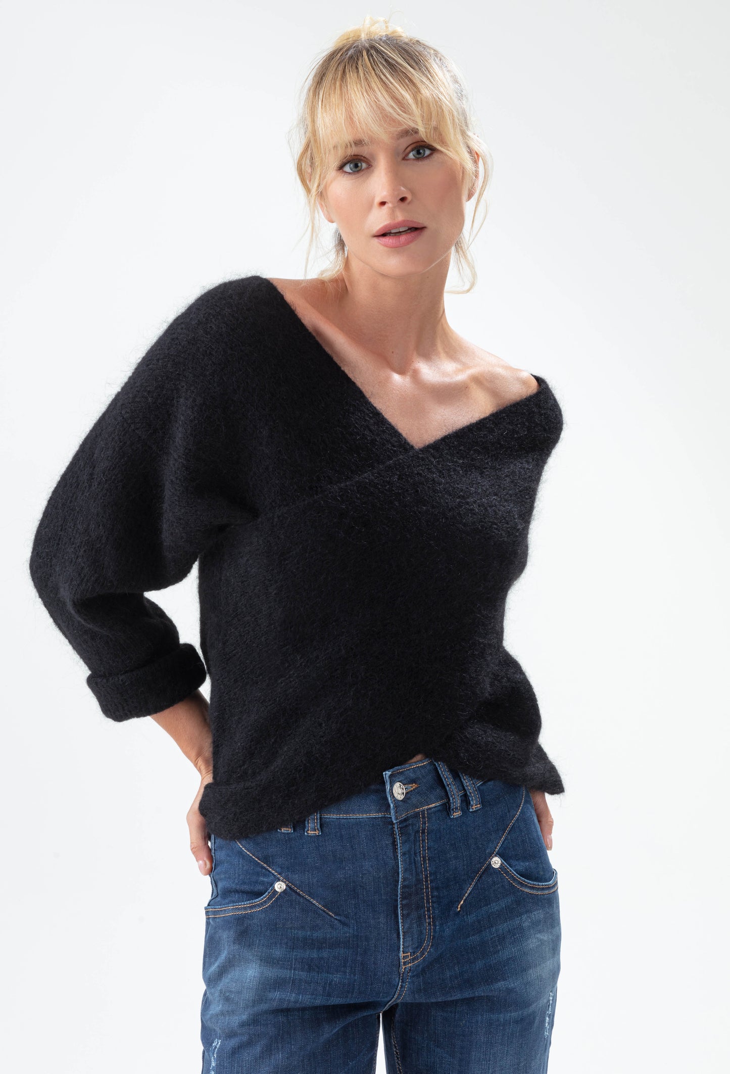 Pull Harmonie Cache-coeur noir en laine 4