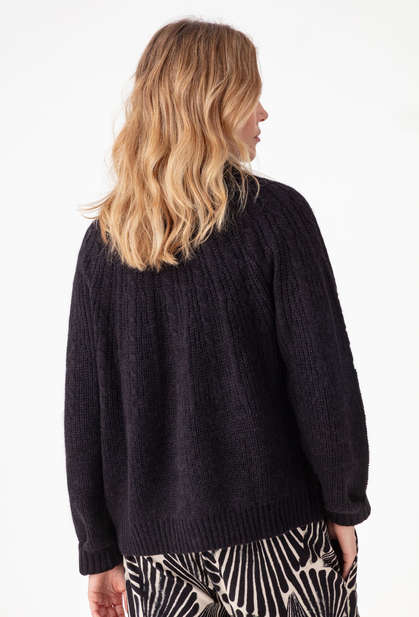 Gilet Elise noir en alpaga 3