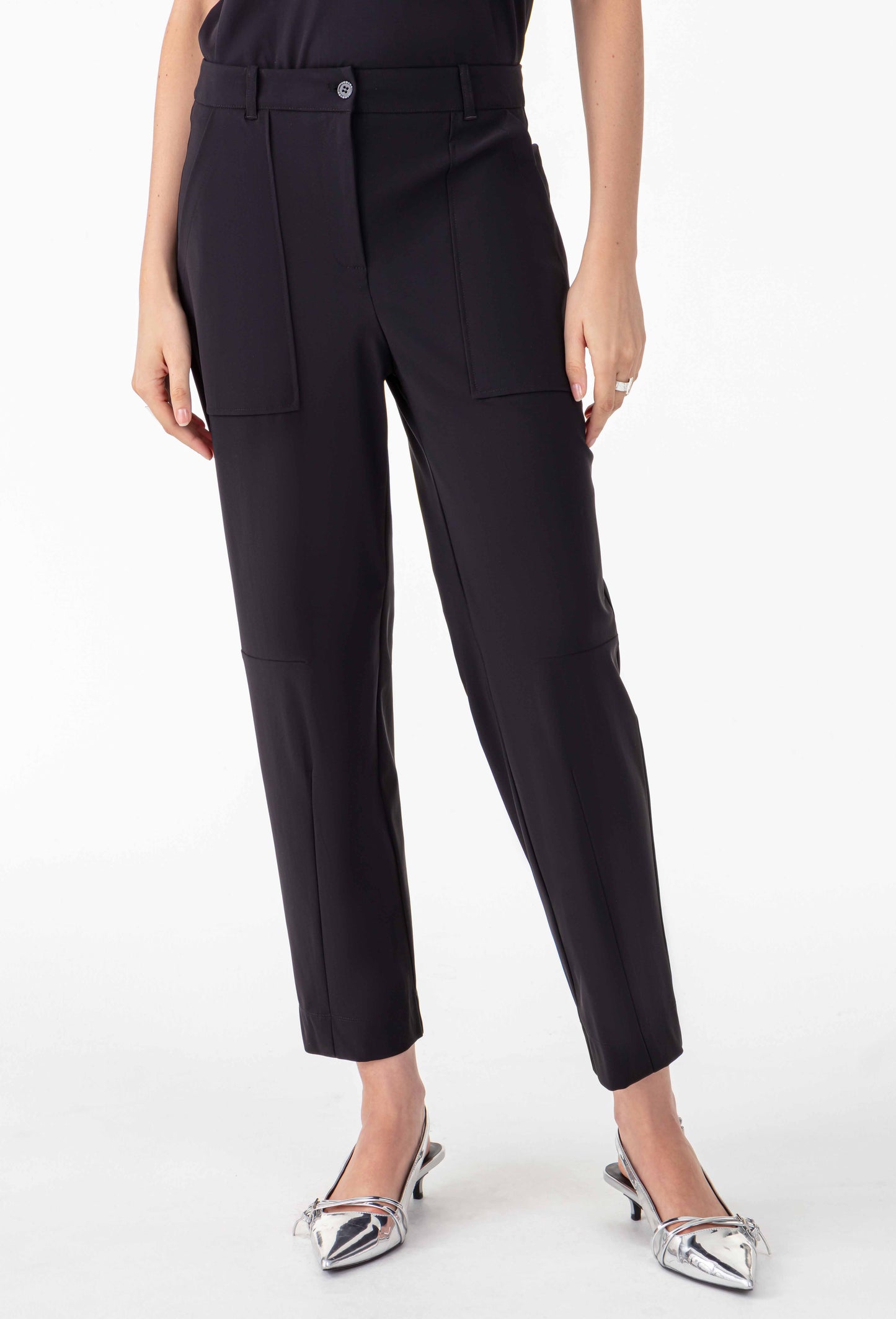 Pantalon carotte Fabian en jersey technique noir 3