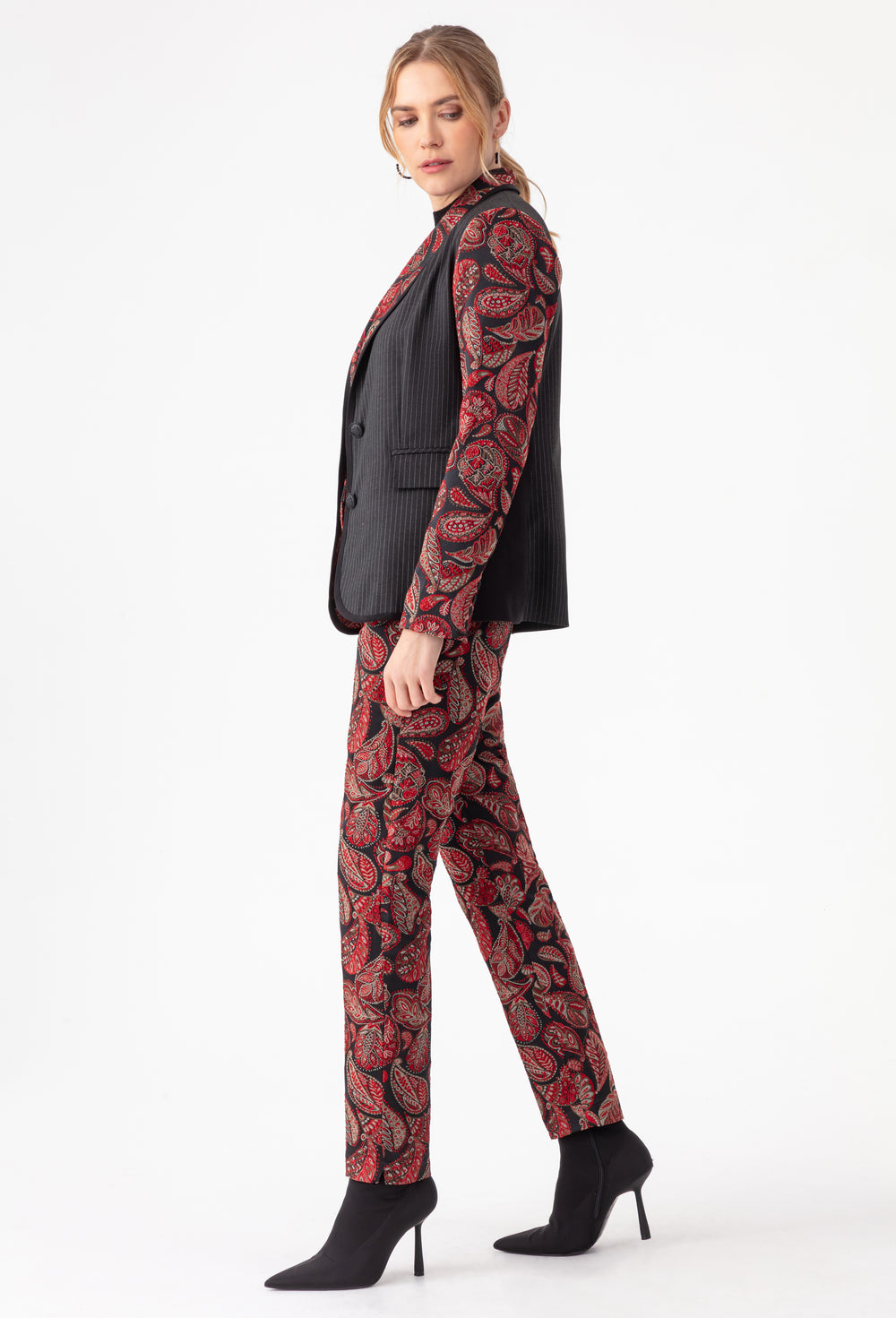 Pantalon cigarette Baker en jacquard rouge 4
