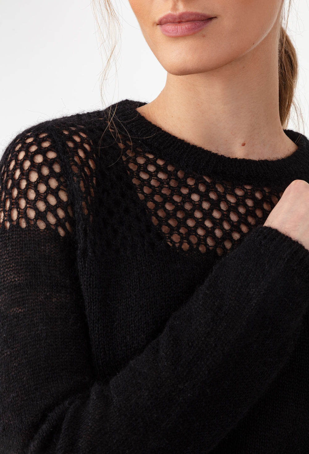 Pull Cléo noir en laine mohair 2